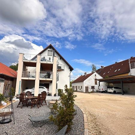 Idyllische Ferienwohnungen In Mossendorf Бургленгенфельд Экстерьер фото
